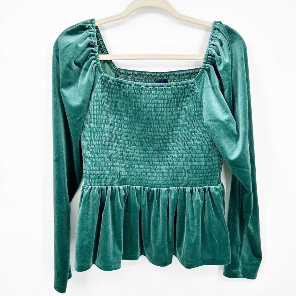 GAP Velvet Ruched Top - Picture 2 of 10